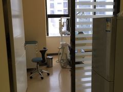 -美酷口腔牙齿矫正(江桥万达店)