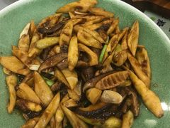 -大鸭梨烤鸭店(金顶街店)