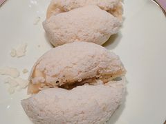 黑松露鹅肝包-新荣记(南京西路店)