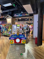 -卡通尼乐园(新达汇三林店)