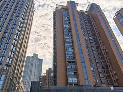 -东宝兴路站-停车场