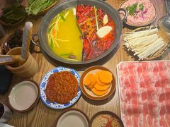 -巴卤社老火锅(财富店)