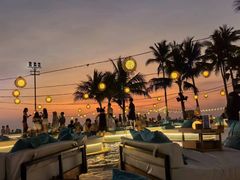 -FINNS Beach Club