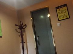 -东方亮足道(中国红街店)