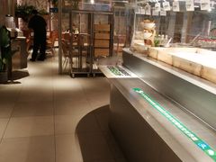 -老乡鸡(上海白玉兰广场店)