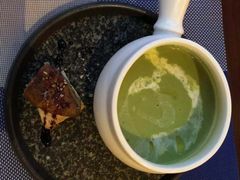 -香格里拉鱼跃地中海西餐厅·牛排披萨