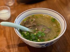 牛肉粉丝汤-鑫震源·苏式大虾生煎(山塘街店)