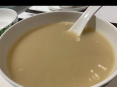 紅蘿蔔粉葛豬踭湯-花城苑广府菜(侨鑫店)