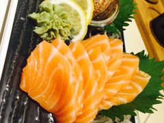 三文鱼刺身-小句号·精致料理(江南环球港店)