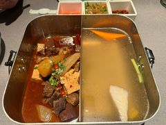 -左庭右院鲜牛肉火锅黑金店(陆家嘴中心店)