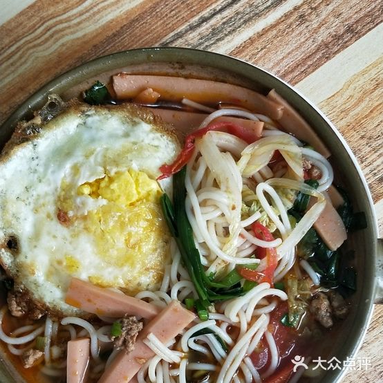 土鸡米线(沪聂线店)