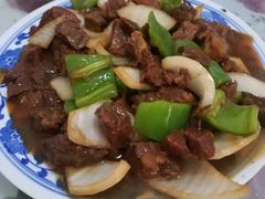 红烧牛肉-老李客栈民宿餐厅