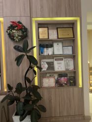 -百秀名媛纹绣美学护肤中心