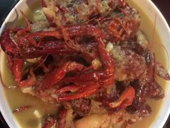 -虾弄弄海派小龙虾·牛羊蝎子火锅