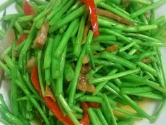 芦蒿炒腊肉-百味园土菜馆(迎宾东路店)
