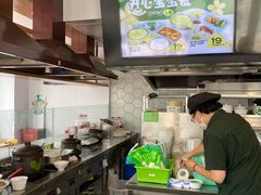 -老乡鸡(武汉中南梅苑小区地铁站店)