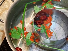 -丽江龙继斑鱼庄(罗宾森购物广场店)