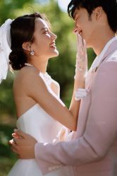 -雪中彩影婚纱摄影·微光艺术中心