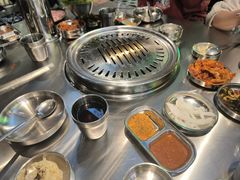 -哈哈碳都·牛肋条无限自助烤肉(宝龙店)