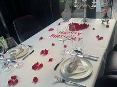 -弦月窗LUNETTE BY AMANDA(复兴路店)