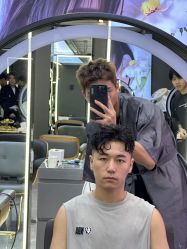 -藤野造型烫发染发