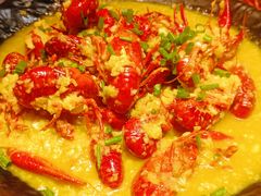 吮指蒜香风味小龙虾-虾易落味(杭州黄龙万科中心店)