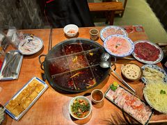 -周小明火锅(黑金冠社区店)