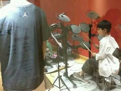 -IN-SHOW音秀音乐艺术中心 架子鼓钢琴(大宁校区)