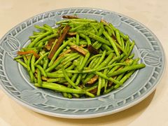 芦蒿炒豆干-吉事利茶餐厅