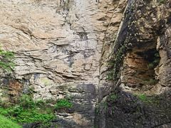 -燕子河大峡谷天坑仙境