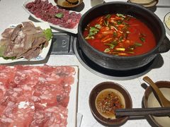 -贵府酸汤牛肉火锅·贵州老字号(飞山街店)