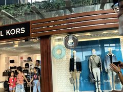 -东荟城名店仓