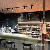 打卡一间环境超级好的重工咖啡店