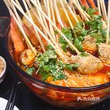 图片是我自己在家制作冷锅串串的过程