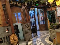 -万里闯关东铁锅炖菜馆(高新旗舰店)