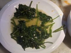 -绿茶餐厅(光谷世界城步行街店)
