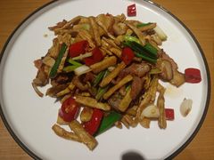 萝卜干炒腊肉-湘与香缘·湖南菜(王府井北京市百货大楼店)