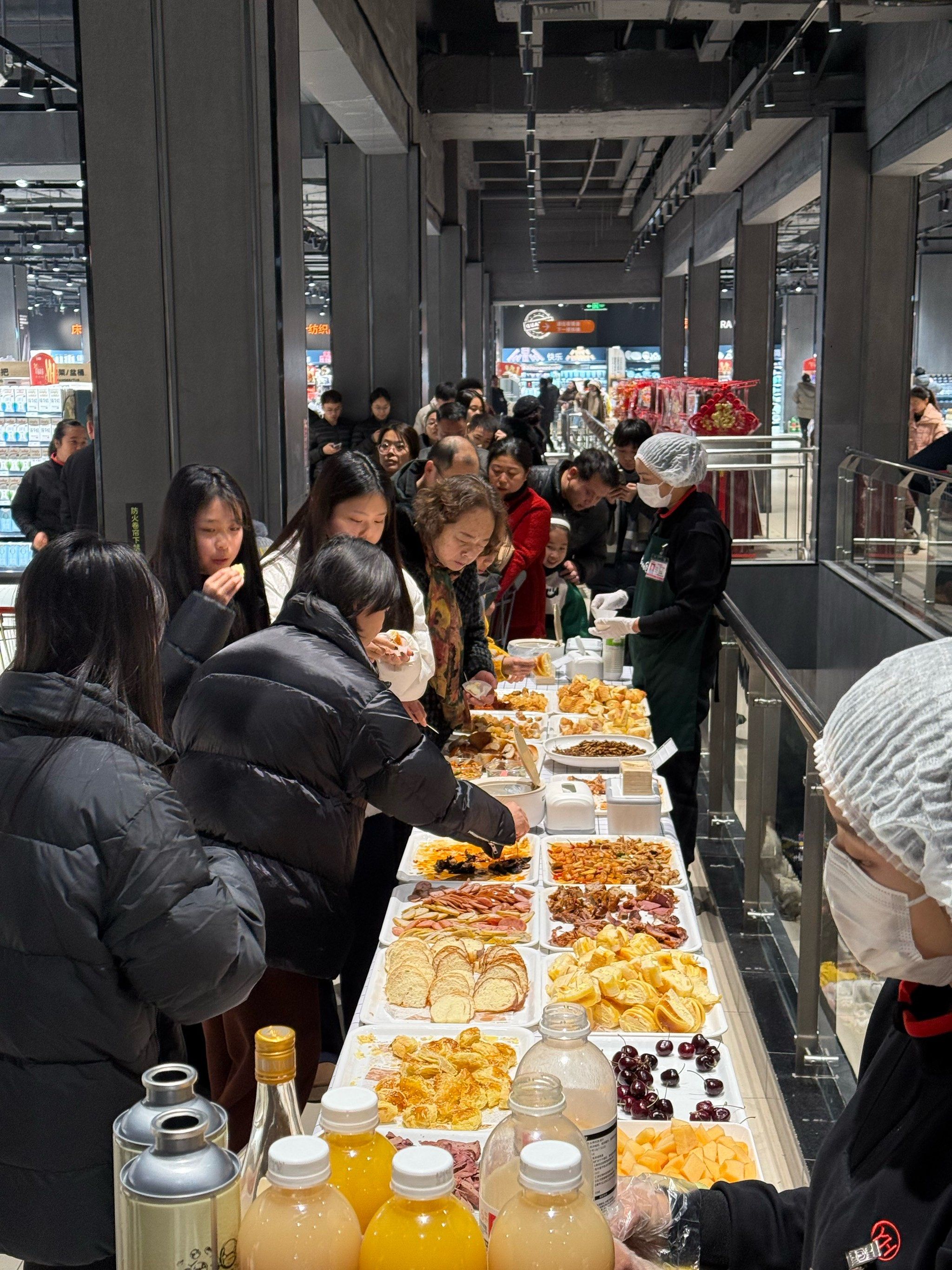 只有贵阳的永辉敢这么试吃把