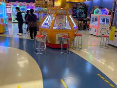 -爱玩嘉年华(龙湖曲江天街店)