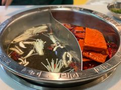 -憨铁匠老火锅(龙岗万科里店)