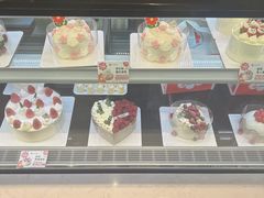 -花花卷卷·鲜食蛋糕(静安久光百货店)