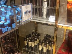 -VENCHI 闻绮(北京国贸商城店)