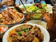 -老滇山寨•云南特色菜•地方菜•民族风情歌舞表演(金碧店)