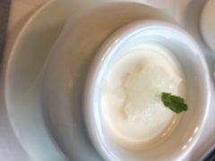 燕窝酸奶-北京厨房(西安SKP店)