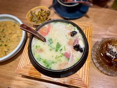蒙自过桥米线-麦麦山云南菜(复地活力城店)