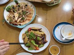 -鹤乡东北菜(崮山路店)
