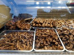 -张鸭子重庆特产卤味小吃(未来国际店)