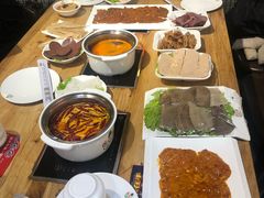 -珍巴奴毛肚牛肉小火锅(四惠店)