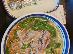 -云阿蛮云南生烫牛肉米线(奉贤路店)
