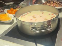 -尚尚仙·酸汤猪手·猪肚鸡火锅(华联万柳购物中心店)